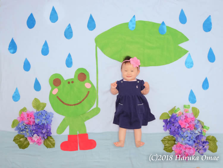 5月 雨降りカエルさんのおひるねアート